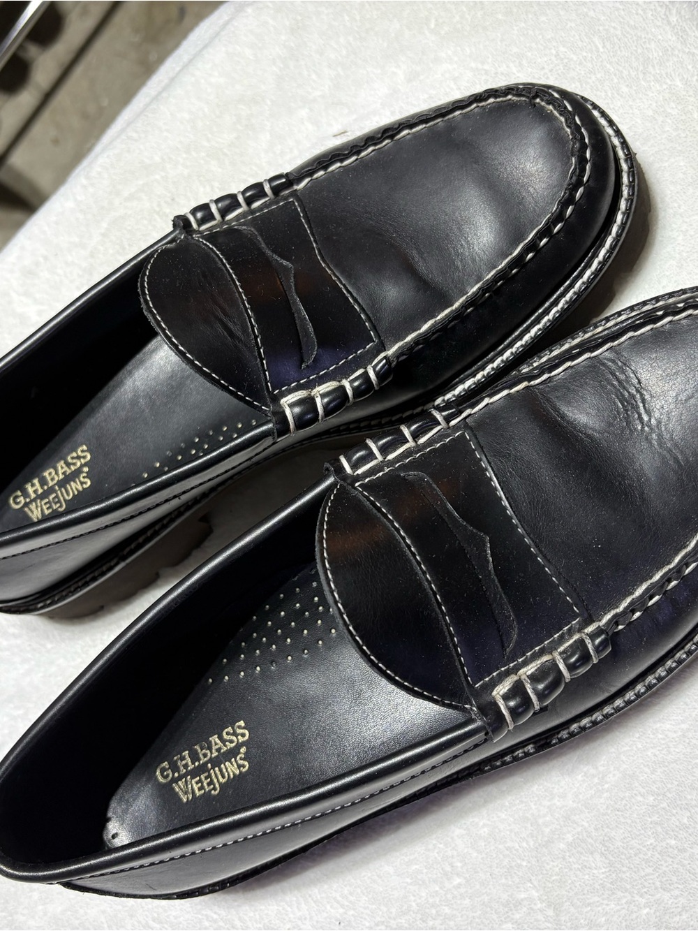 G.H. Bass Weejuns Lug Sole Black Leather Penny Loafers